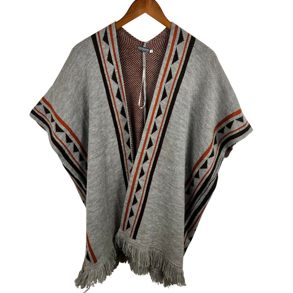 Earthbound Trading Co Grey Southwestern Geometric Fringe Open Front Poncho Large